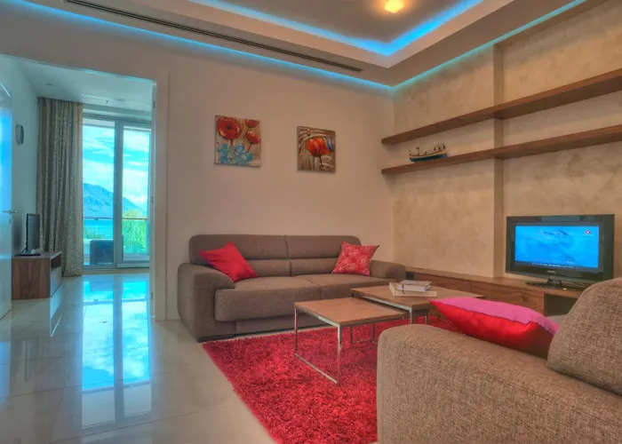 Luxury Fontana Apartments